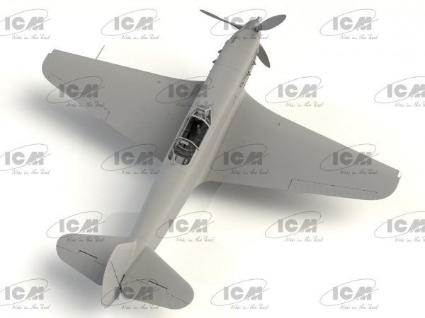 ICM 32090 Yak-9T, WWII Soviet fighter 1/32