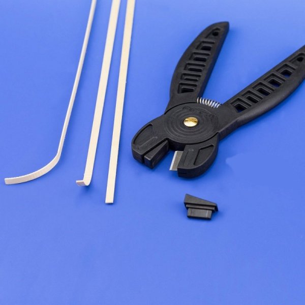 Modelcraft PTK8040 Plank Bending Tool with 1 Spare Blade