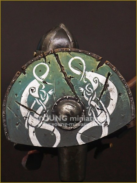 Young Miniatures YH1852 VIKING WARRIOR 1/10