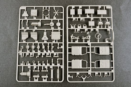 Trumpeter 01072 Russian URAL 4320 1/35