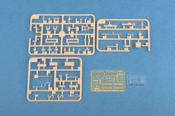 Hobby Boss 83804 German Pz.Kpfw.I Ausf.F (VK18.01)-Early (1:35)