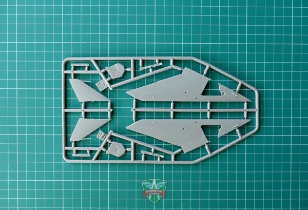 Modelsvit 72005 Sukhoi Su-7U (Trainer) 1/72