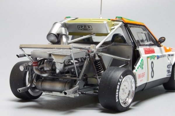 NuNu PN24005 Lancia Delta S4 '86 Sanremo Rally 1/24