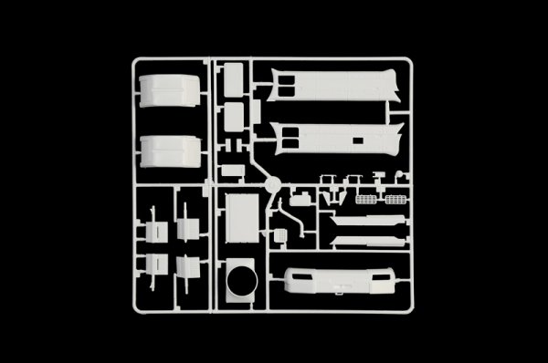 Italeri 0736 SCANIA T 143M 500 Topline 1/24