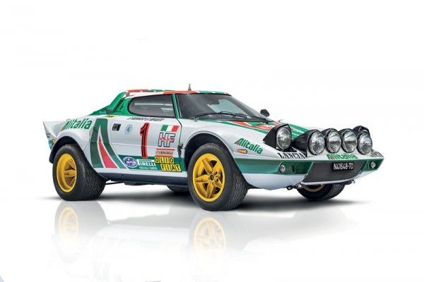 Italeri 4714 Lancia stratos HF Gr.4 Monte Carlo 1977