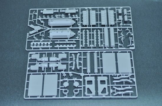 Trumpeter 00915 SU-100 SPG 1/16