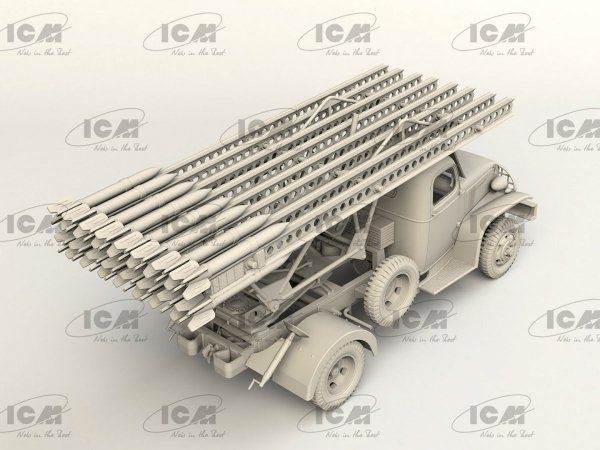 ICM 35596 BM-13-16 on G7107 chassis with Soviet crew 1/35