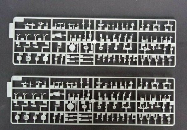 Trumpeter 05708 USSR Frunze Battle Cruiser 1/700