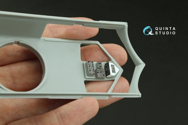 Quinta Studio QD32218 Boeing B-17G Navigator, bombardier, waist and tail gunners compartments. 3D-Printed coloured Interior (HK models) 1/32