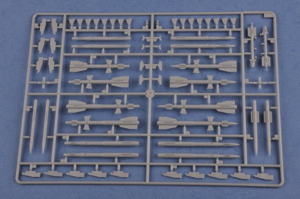 Hobby Boss 81712 Su-27 Flanker Early 1/48