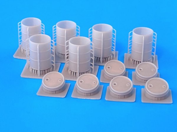 Point of no Return 3523049 Beczki 600l / Barrels 60l 1/35