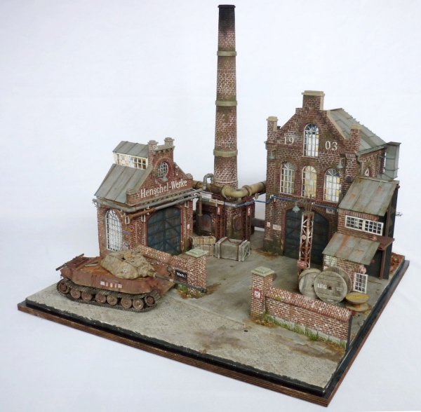 RT-Diorama 35282 Diorama-Base: &quot;The Factory&quot; 1/35