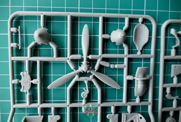 Modelsvit 4803 Yak-1 Early version 1/48