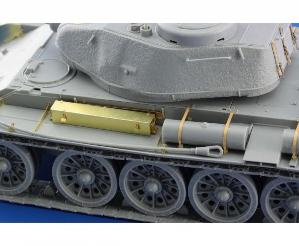 Eduard 36339 T-44 MINIART 1/35