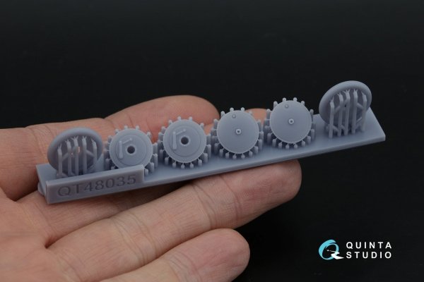 Quinta Studio QT48035 I-16 Wheels (early type) with separate hubs and weighted tires (all kits) 1/48