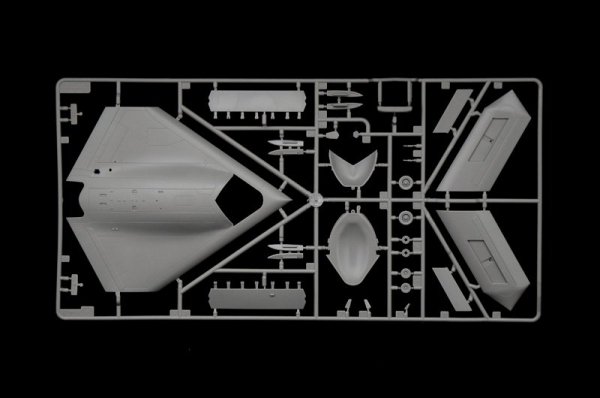 Italeri 1421 X-47B 1/72