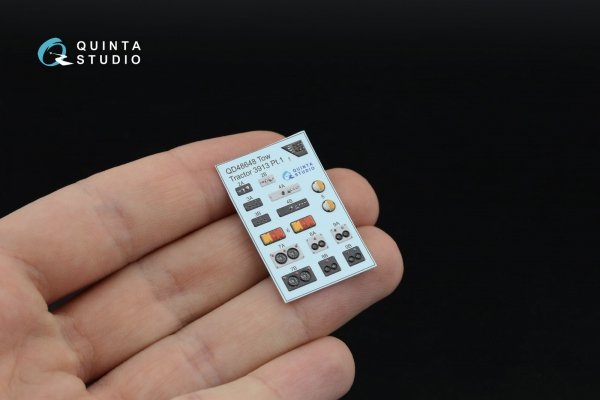 Quinta Studio QD+48648 Russian naval tow tractor 3913 3D-Printed &amp; coloured Interior on decal paper (RFM) (with 3D-printed resin parts) 1/48