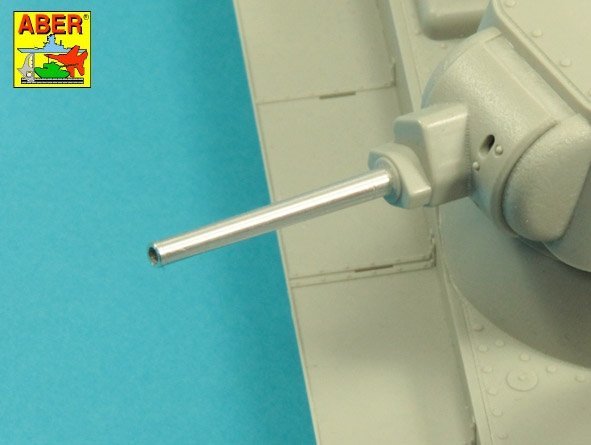 Aber 35L-318 Główne uzbrojenie do radzieckiego ciężkiego czołgu SMK 1X76,2mm L-11, 1x45mm M1932 1/35