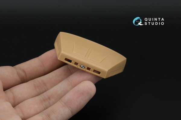 Quinta Studio QD+35161 KrAZ-6322 3D-Printed &amp; coloured Interior on decal paper (HobbyBoss) (with 3D-printed resin parts) 1/35