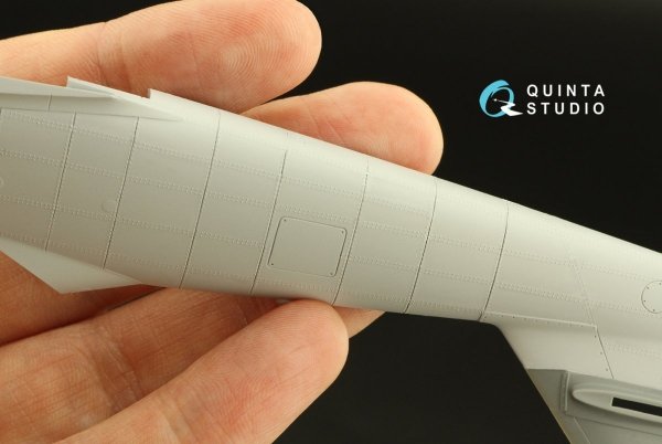 Quinta Studio QRV-027 Double riveting rows (rivet size 0.10 mm, gap 0.4 mm, suits 1/72 scale), Black color, total length 6.7 m/22 ft