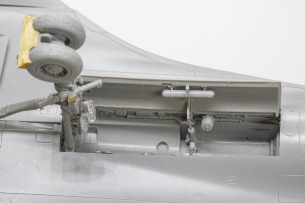 MiniBase 8001 SU-33 Flanker-D 1/48