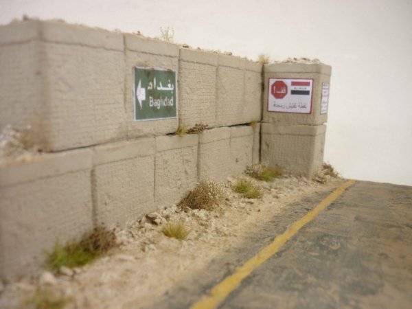 RT-Diorama 35261 Diorama-Base: &quot;Dessert Street&quot; 1/35