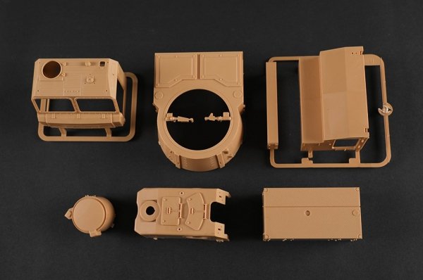 Trumpeter 01087 72V6 of 96k6 Pantsir-S1 SPAAGM BAZ-6909 1/35