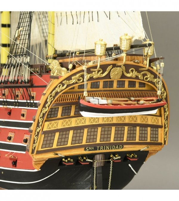 ARTESANIA LATINA 22901 Santisima Trinidad Trafalgar Ed. 1805 + figurki + miedziane poszycie 1/84