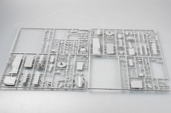 Trumpeter 02271 Su-30MKK Flanker-G (1:32)