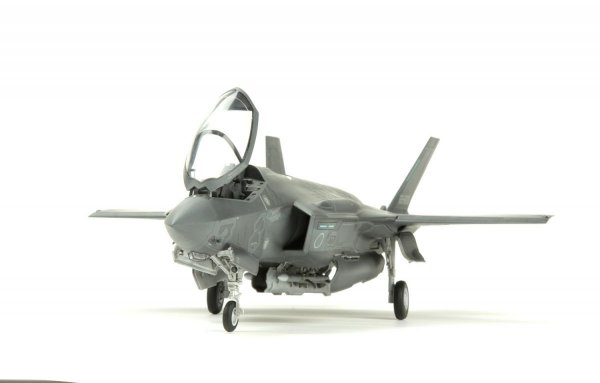 Meng LS-008 F-35A Lightning II Lockheed Martin Fighter JASDF 1/48
