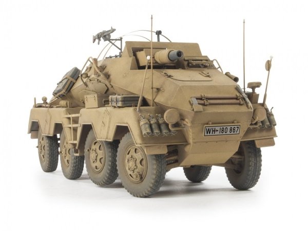 AFV Club 35233 Sd.Kfz.233 8-Rad w/7.5cm Gun