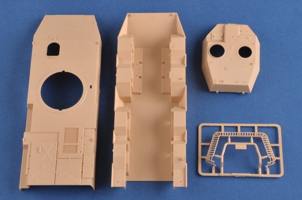 Hobby Boss 84505 PLA ZTL-11 1/35