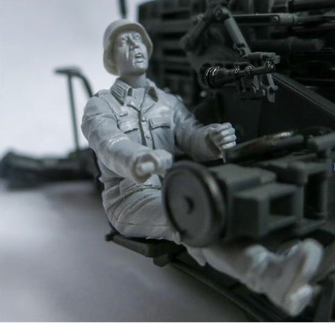 Das Werk DWF005 Gunner (Richtschütze) 2cm SMK18 1/35