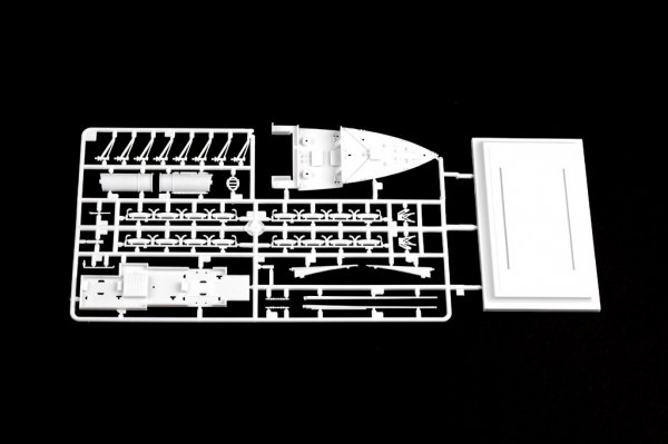 Hobby Boss 81305 R.M.S. Titanic (1:550)