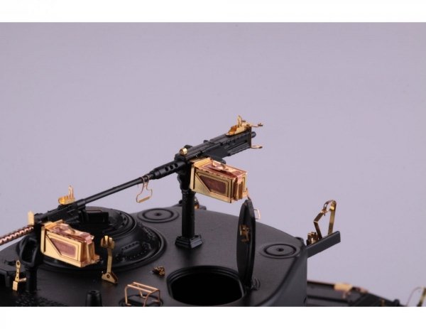 Eduard 36350 M4A3E8 ITALERI 1/35