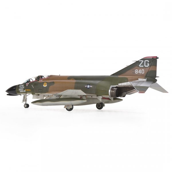Zoukei-Mura SWS4816 F-4C Wild Weasel IV 1/48