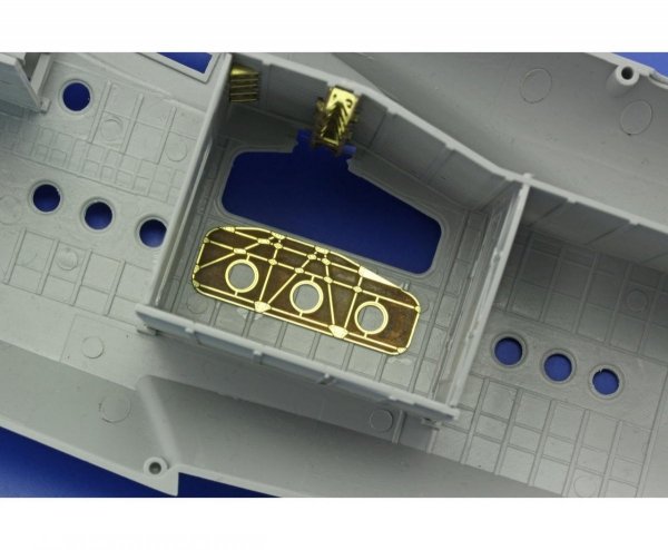 Eduard 72551 Sunderland Mk. I bomb racks 1/72 ITALERI