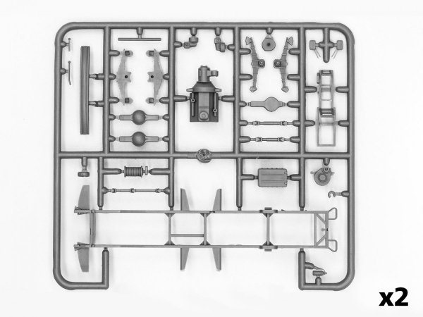 ICM DS7203 Soviet military airfield 1980s (Mikoyan-29 “9-13”, APA-50M (ZiL-131), ZiL-131 Command Vehicle and Soviet PAG-14 Airfield Plates) 1/72
