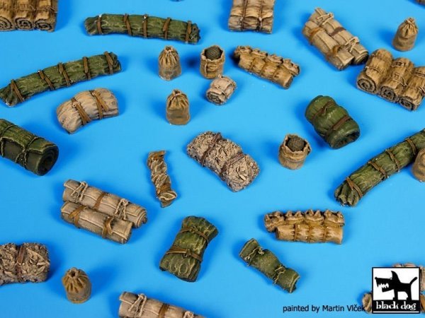 Black Dog T72055 Tentage plus bedrols 1 accessories set 1/72