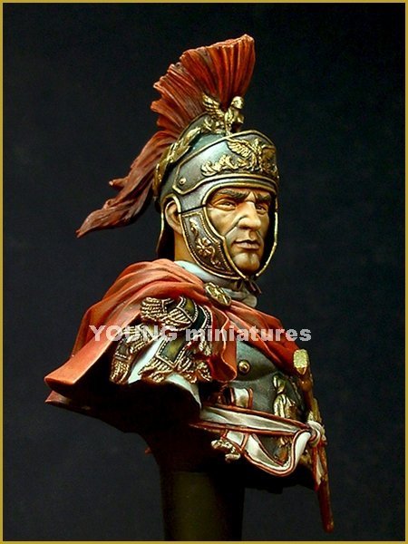 Young Miniatures YH1829 Roman Cavalry Officer 180 B.C. 1/10