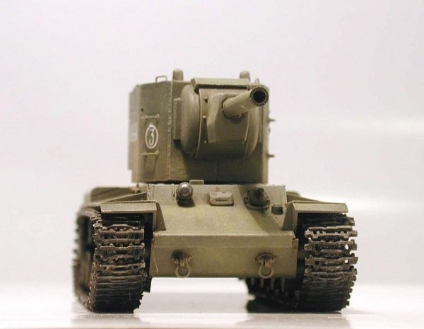 PST 72017 KV-2 Heavy Tank 1/72