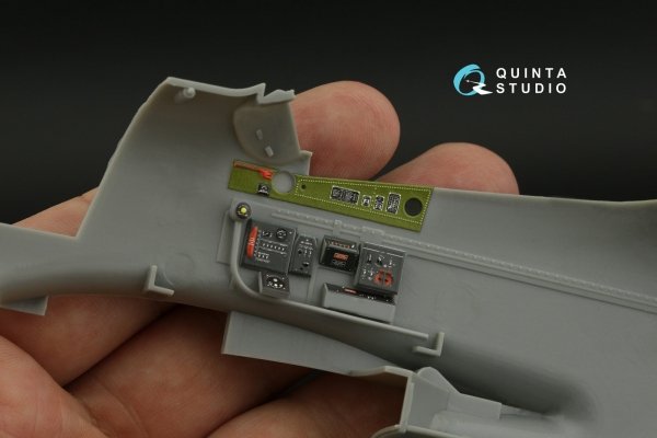 Quinta Studio QD32143 P-51D/K Mustang 3D-Printed &amp; coloured Interior on decal paper (Dragon) 1/32