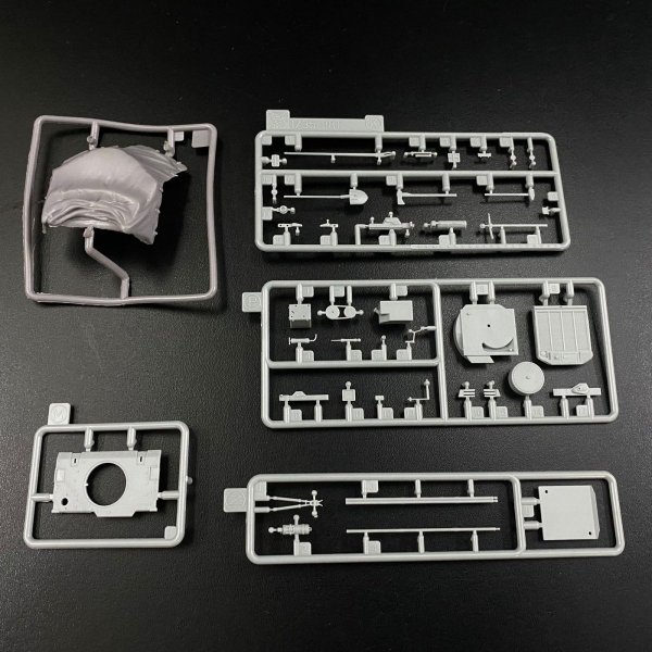 Dragon MD003 Sd.Kfz.138 Panzerjager MARDER III H w/Interior 1/35