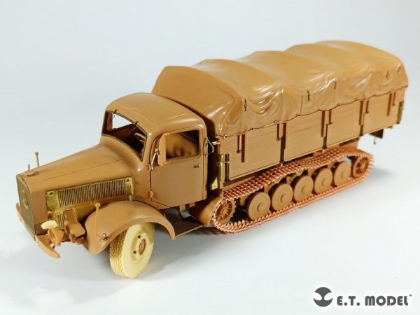 E.T. Model P35-052 WWII German Pz.Kpfw.II Workable Track ( 3D Printed ) 1/35