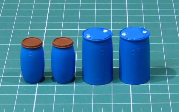 EUREKA XXL E-040 Plastic chemical storage drums Set 2 1:35