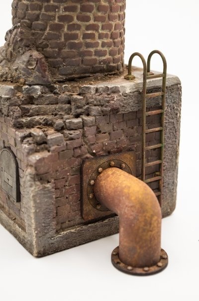 RT-Diorama 35300 Ruined Factory chimney 1/35
