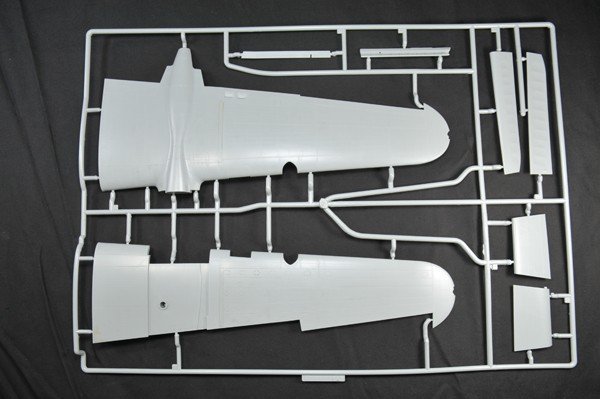 HK Models 01E02 B-25J Mitchell &quot;Strafer&quot; (1:32)