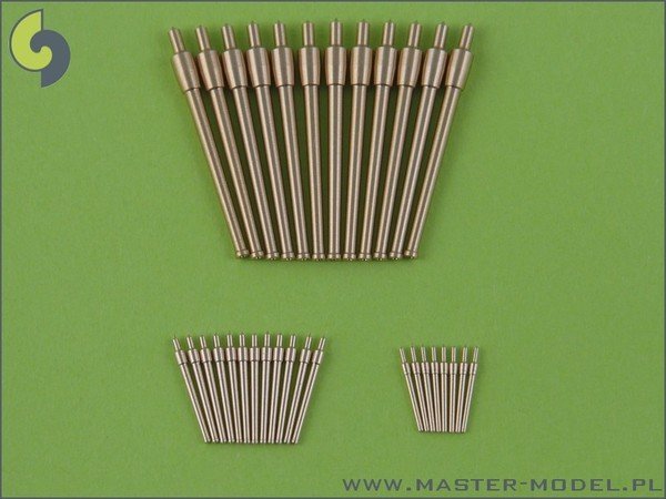  Master SM-350-023 Russian cruiser Varyag (1899) armament - 152mm (12pcs), 75mm (12pcs), 47mm (8pcs)