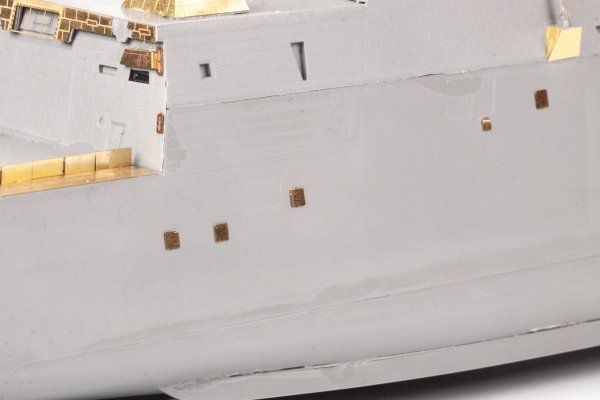 Eduard 53288 USS DDG-1000 Zumwalt SNOWMAN MODELS, TAKOM 1/350
