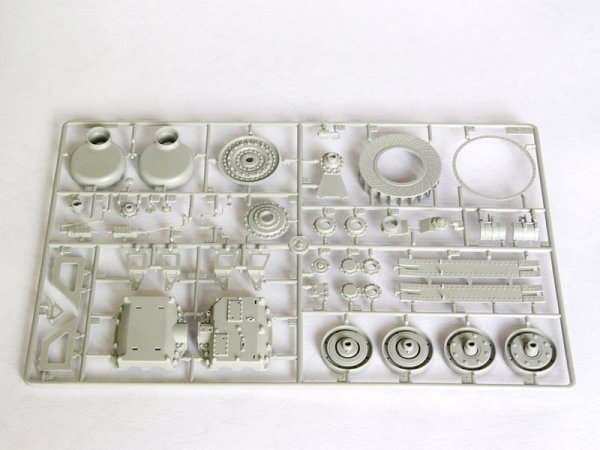 Trumpeter 00905 T-34/76 Model 1942 1/16